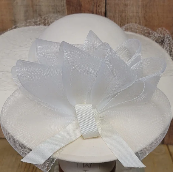 Hat by Sonni San Francisco. Vintage Veiled with a Bow. Sonni San Fran Womens Black 100% Wool Hat w Ribbon Veil Bows  main image 2